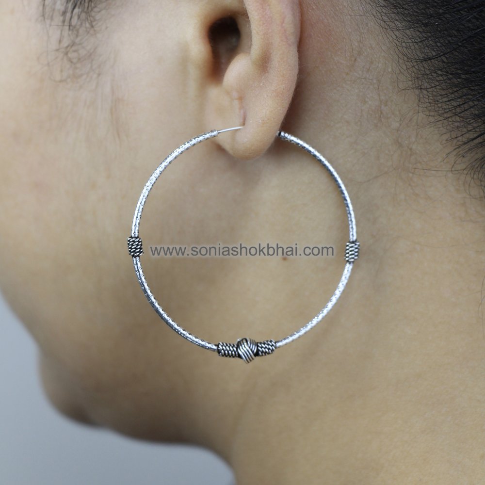 Two Small Round Earring 