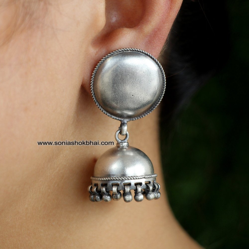 Simple Round Antique Earring