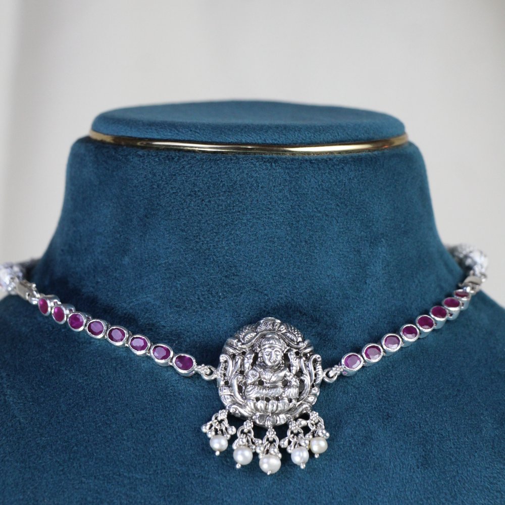 temple necklace with ruby coloured stone